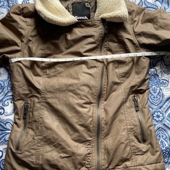 Bench Jacket - Picture 12 of 12